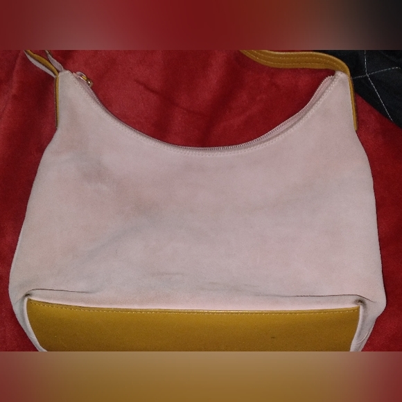 💗Vintage Gucci Pink Suede Shoulder Bag❣️ - Picture 6 of 16